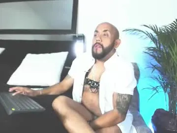 king_bear_25 live cam