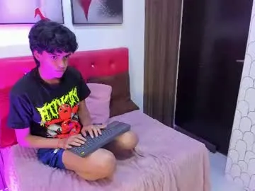 Kitten_blue live cam preview