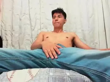 latin_hotdick live cam