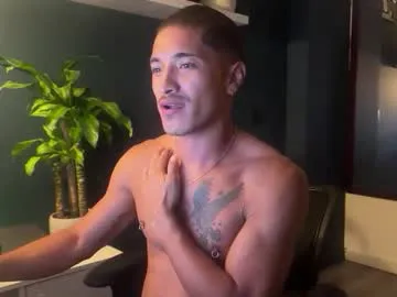 Latinboy368497 live cam preview