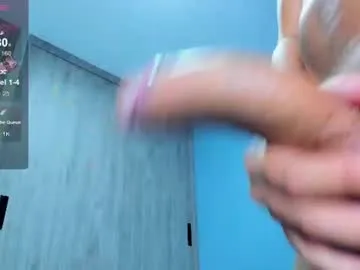 Lobo_17 live cam preview