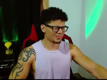 loganandrwz live cam preview