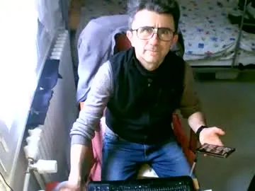 Lokoum39 live cam preview