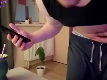 Luca_syn live cam preview