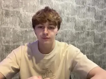 Luckymenchik live cam preview