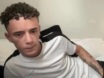 Lz_britboy live cam preview