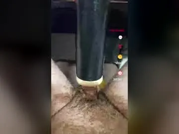 Macca2896436 live cam preview