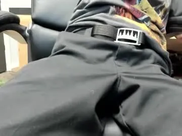 Makemypantstightasfuck profile pic