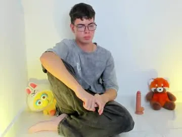 Mason_white live cam preview