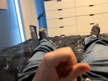 Mattcumshooter live cam preview