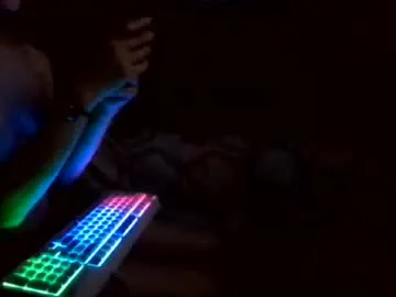 Maxelinethefemboy profile pic
