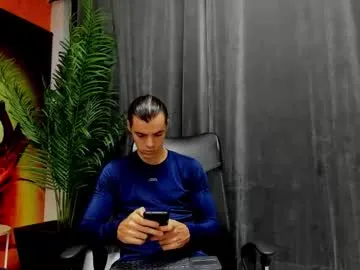 Maxi_styles live cam preview