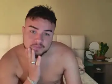 Maximiliano_dark profile pic