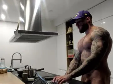 mealphamale live cam preview