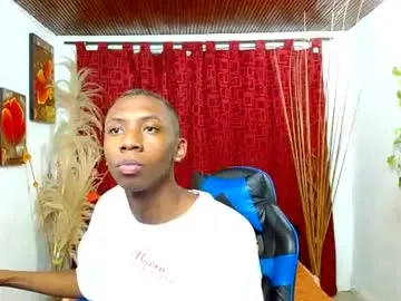 Miilo18 live cam preview