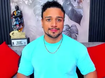 Mike_estevess live cam preview