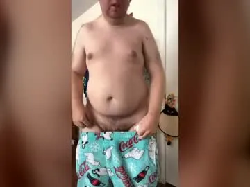 Mikeg8824 live cam preview