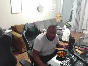 Momcheated0npapa profile pic