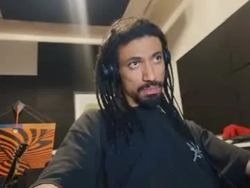 Morebemdotad profile pic