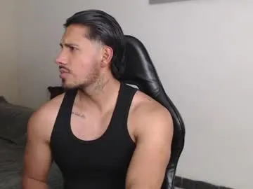 Mr_real_aaron profile pic