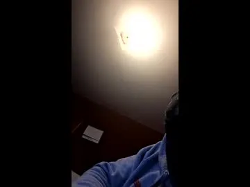 mrdeepstroker33 live cam