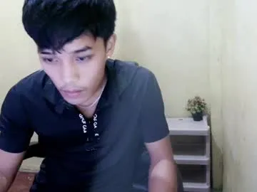 Naughty_dj02 live cam preview