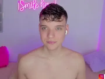 Naughty_twink18 live cam preview
