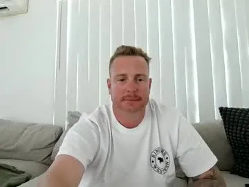 Naughtyplum8er live cam preview