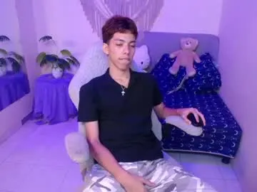Nico_nik live cam preview