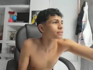 nico_viper_ live cam