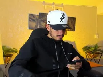 Nils_saint live cam preview