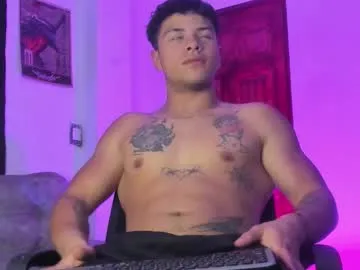 Noah_223 live cam preview