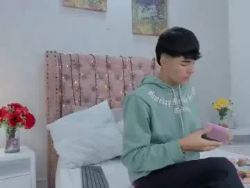 Noah_lewiss live cam preview