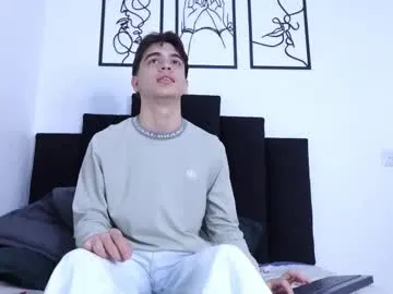 noah_loveboy live cam