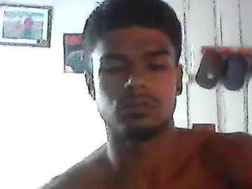 Ojos_claross profile pic