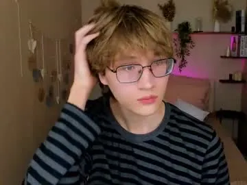 Parker_robinson live cam preview