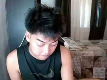 Prettyboytwink_69 live cam preview