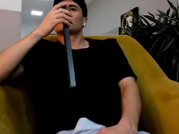 roan_birkin live cam preview