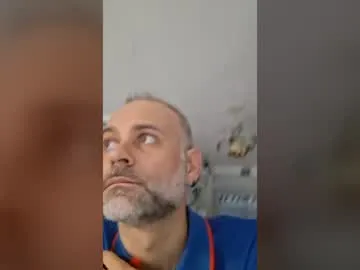 Robbb1010 profile pic