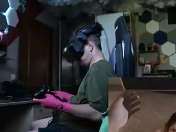 Rubberglovebird profile pic