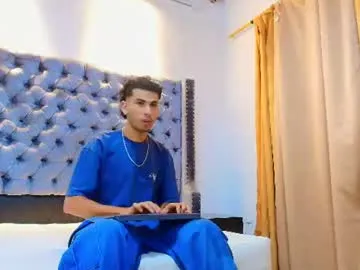 Ryan_colbin live cam preview