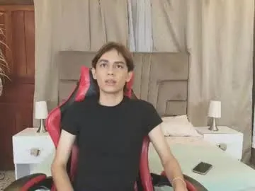 Sacha_dornan live cam preview