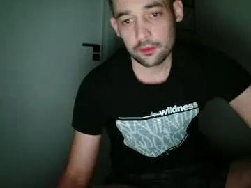 Sexymannr1 live cam preview
