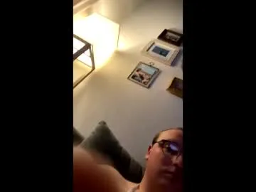 sissycamslut1962 live cam