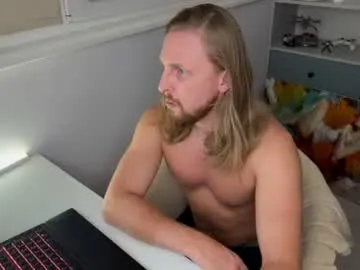 Sky_guy25 live cam preview