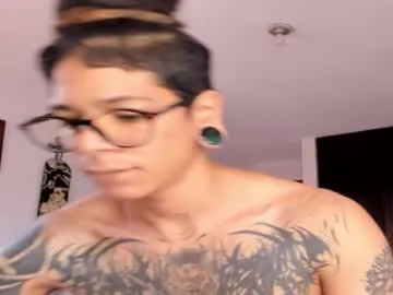 tayhlorstronghold live cam