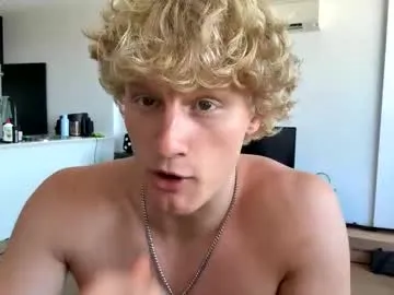 Thatbl0ndeboyx live cam preview