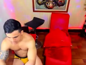 themuscularvenezuelanman live cam