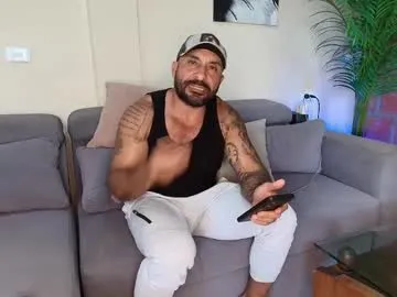 thestraightroom live cam