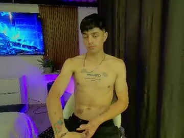 Thornerxxxboy live cam preview